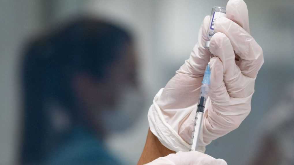 ŠÚKL doteraz eviduje 11 126 hlásených podozrení na nežiaduce účinky vakcín