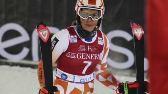 Lyžiarka Petra Vlhová reaguje po druhom kole slalomu žien Svetového pohára v alpskom lyžovaní vo fínskom Levi.