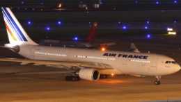Na nedatovanej snímke lietadlo Airbus 330-200 francúzskej leteckej spoloènosti Air France.