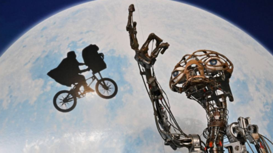 Na snímke originálny pohyblivý model E.T. mimozemšťana.