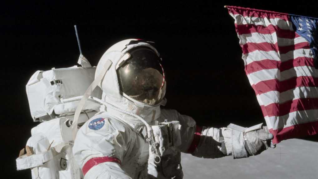 Pristátie človeka na Mesiaci sa o rok odkladá. Misia odštartuje najskôr v roku 2026