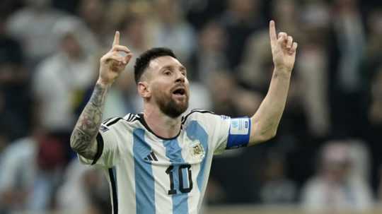 Kapirán Argentíny Lionel Messi.