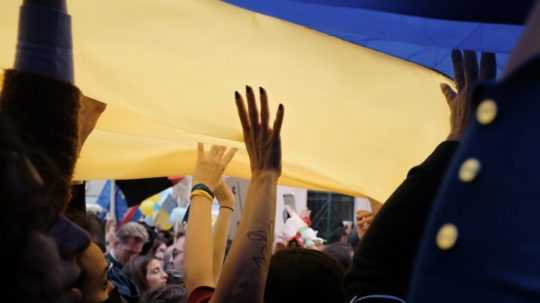Ilustračná snímka ukrajinskej vlajky.