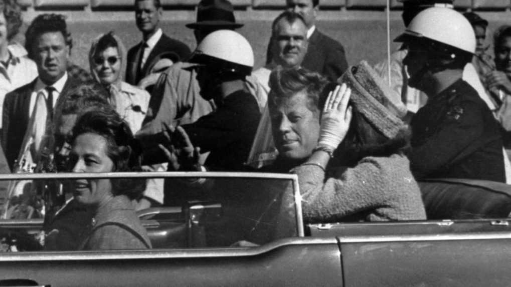 USA odtajnili ďalšie dokumenty týkajúce sa atentátu na Kennedyho