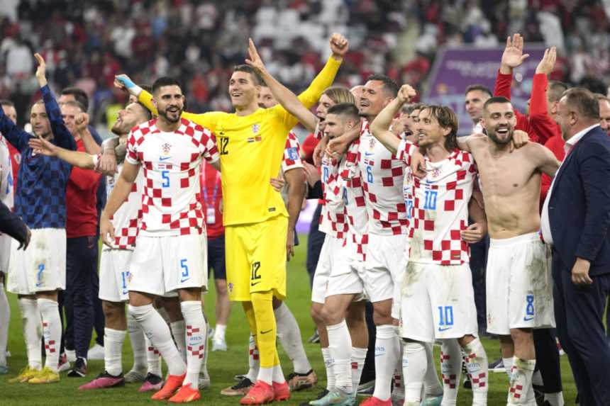 MS vo futbale 2022: Chorváti dokráčali za bronzovými medailami výhrou 2:1 nad Marokom
