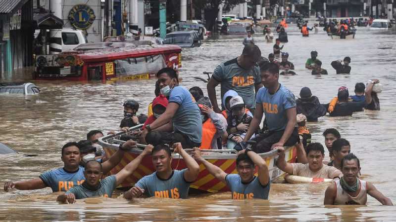 Vianočné záplavy na Filipínach si vyžiadali už 13 obetí