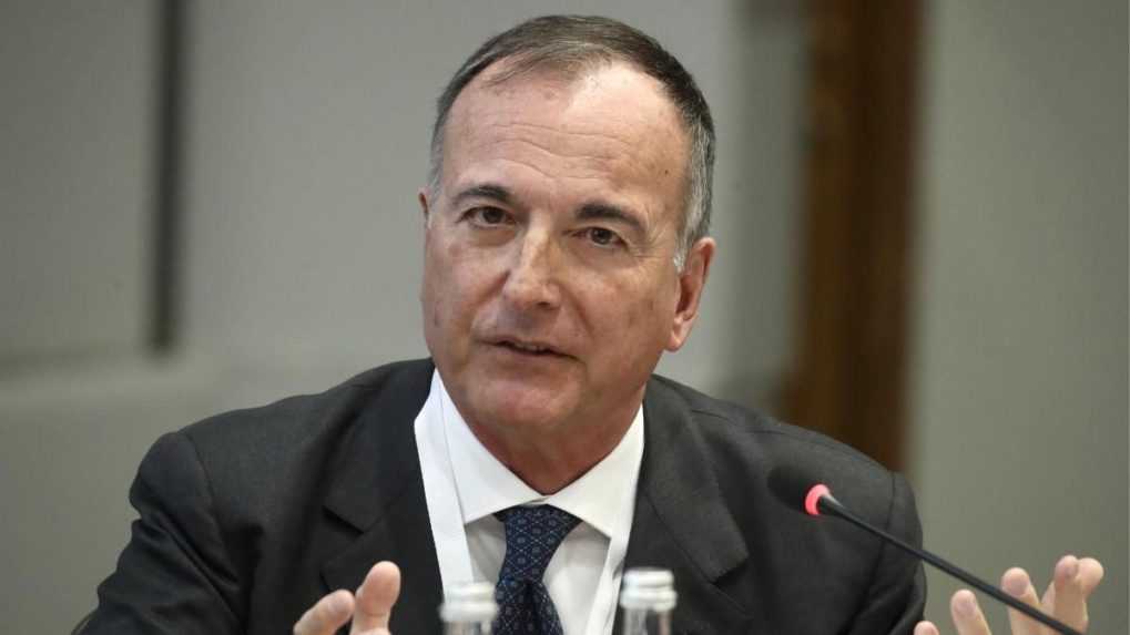 Zomrel bývalý šéf talianskej diplomacie Franco Frattini