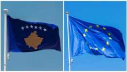 Na snímke sú vlajky Kosova a Európskej únie.