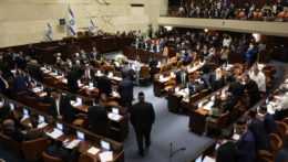 Poslanci izraelského parlamentu - Knesetu.