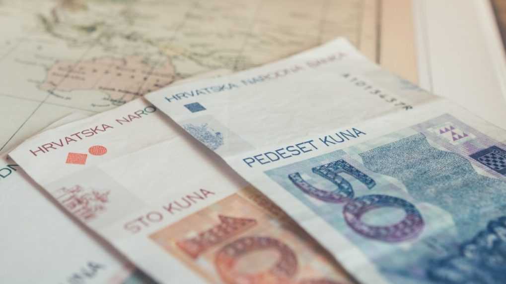 NBS bude do konca februára 2023 zamieňať chorvátske kuny za eurá