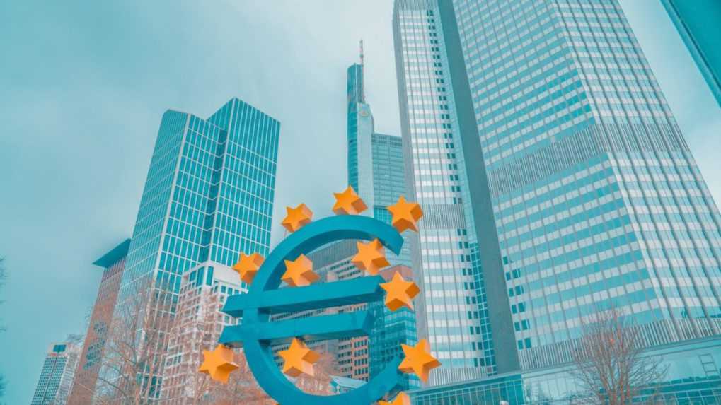 Ekonomika eurozóny vzrástla viac, než sa predpokladalo