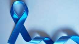 Modrá stuha - symbol rakoviny prostaty.