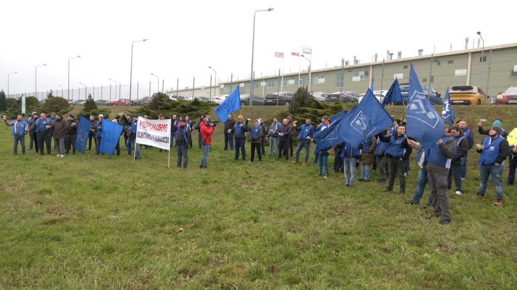 Zamestnanci výrobne plechoviek v Kechneci štrajkovali štyri hodiny