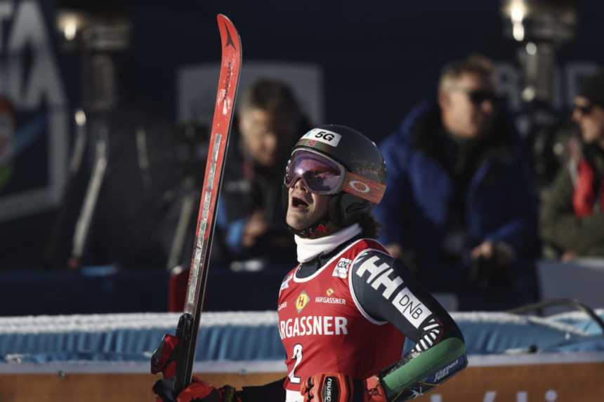V obrovskom slalome v Alta Badii triumfoval Nór Braathen