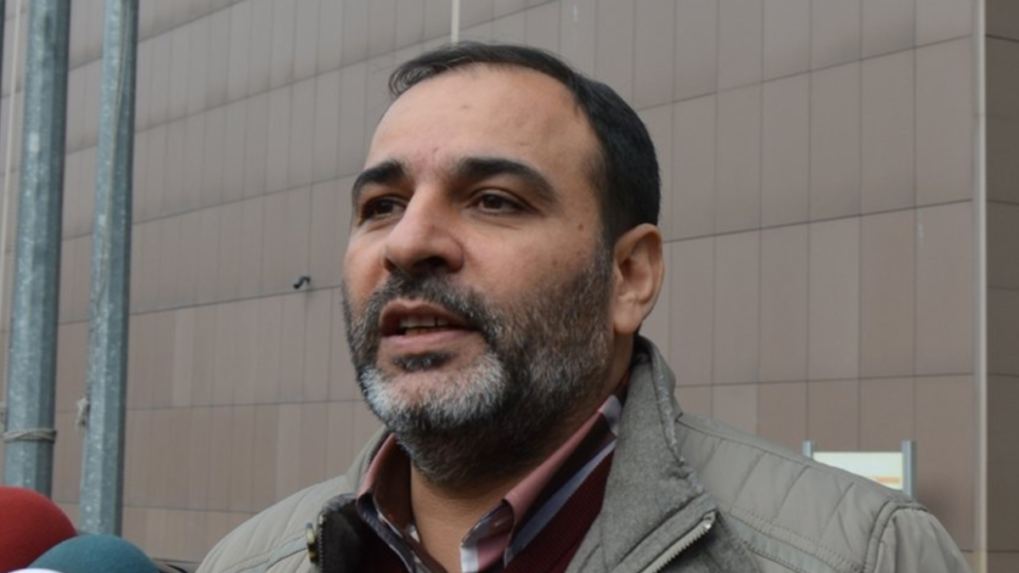 Švédsky súd zablokoval vydanie tureckého novinára
