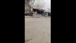 Na snímke sú zničené budovy v meste Kurachovo.