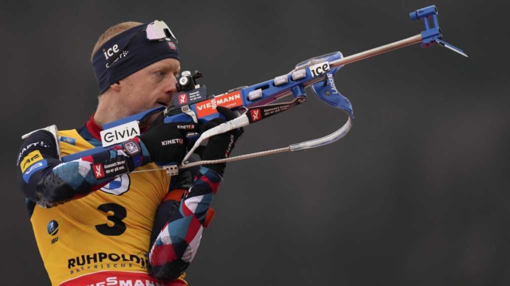 Nórski biatlonisti triumfovali aj v tretej štafete tejto sezóny