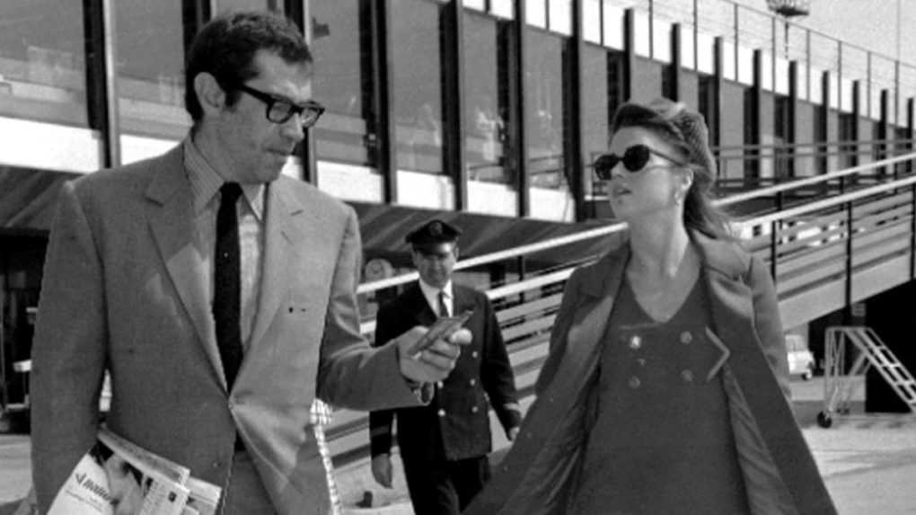 Na archívnej snímke Roger Vadim so svojou treťou manželkou herečkou Jane Fondovou.