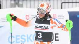 Na snímke slovenská lyžiarka Petra Vlhová reaguje v cieli 2. kola slalomu žien Svetového pohára v alpskom lyžovaní v českom Špindlerovom Mlyne 28. januára 2023.