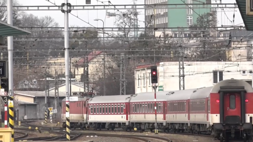 Stredoškoláci z Lipian sa opäť dočkali ranného vlaku do Prešova