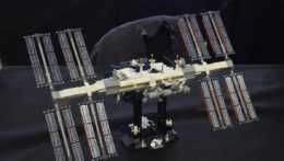 Na ilustračnej snímke model Medzinárodej kozmickej stanice (ISS).