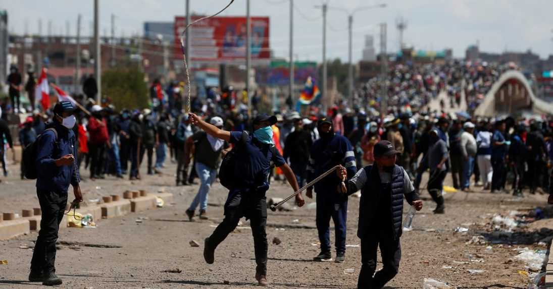Protivládne protesty v Peru sa rozširujú aj do ďalších miest