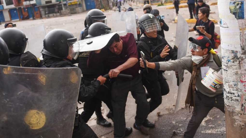 Vláda v Peru vyhlásila výnimočný stav v nepokojných regiónoch