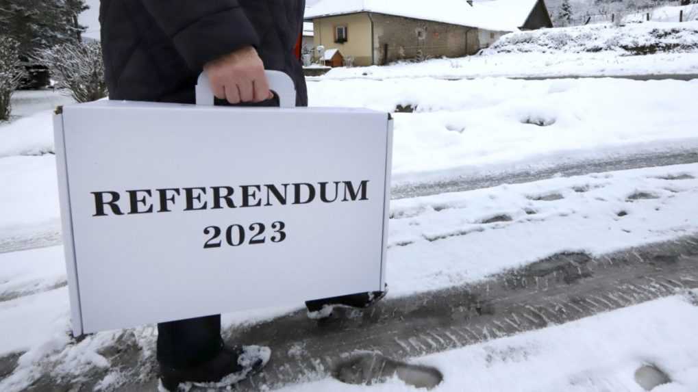 Referendum je podľa neoficiálnych výsledkov neplatné
