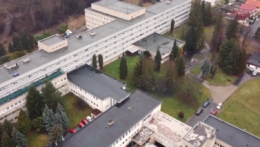 Na ilustračnej snímke nemocnica vo Svidníku.