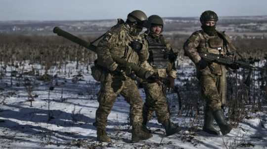 ukrajinskí vojaci neďaleko Soledaru