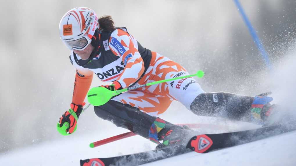 Vlhová je po prvom kole slalomu tretia, viedla Shiffrinová