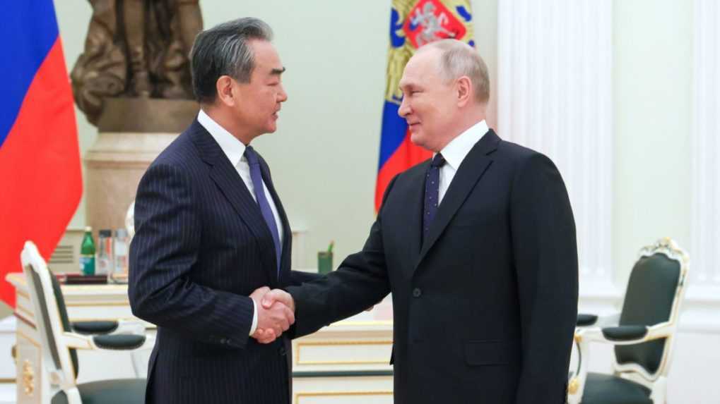 Čína a Rusko chcú svet bez nadvlády jedného štátu