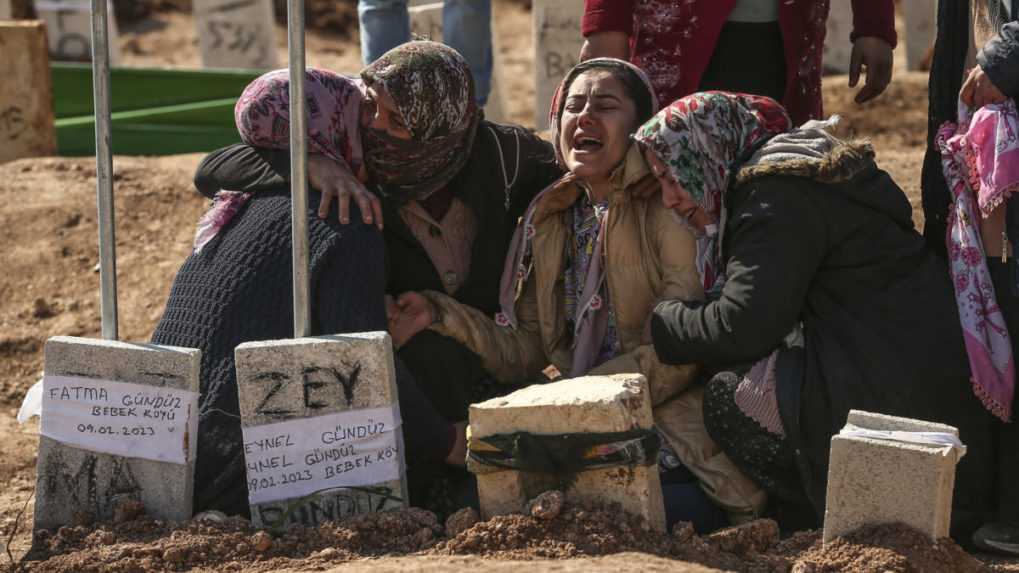Zemetrasenie v Turecku a Sýrii si doteraz vyžiadalo vyše 23 000 životov