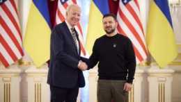 Americký prezident Joe Biden na stretnutí s ukrajinským lídrom Volodymyrom Zelenským.