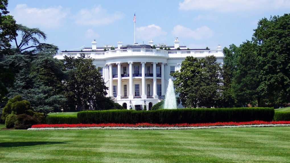 Biely dom odmietol obvinenia Moskvy o účasti USA na údajnom útoku dronov
