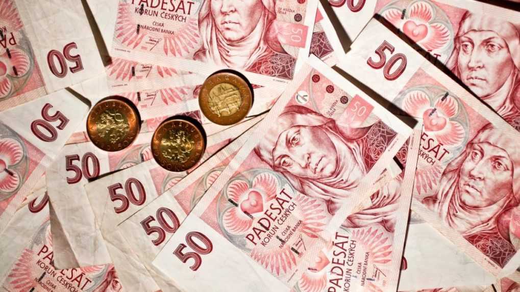 Inflácia v Česku zrýchlila. Analytici ju odhadujú na úrovni 16,2 až 19 percent