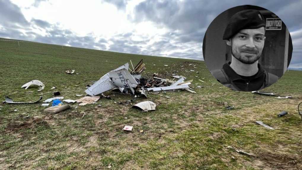 Lietanie bolo jeho vášňou: Medzi obeťami leteckej tragédie pri Trenčíne je aj policajt Roman († 26)