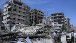 zničené budovy v Sýrii
