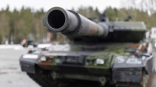Na ilustračnej snímke tank Leopard 2.