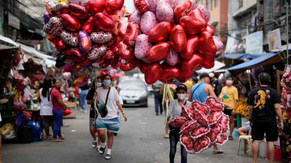Na Valentína dostanú slobodní zamestnanci mestského úradu na Filipínach odmeny