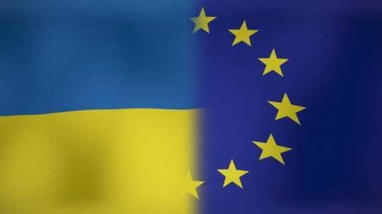 vlajky Ukrajiny a EÚ