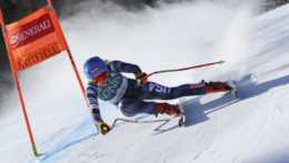 Na snímke americká lyžiarka Mikaela Shiffrinová v zjazde žien Svetového pohára v alpskom lyžovaní v nórskom Kvitfjelli v sobotu 4. marca 2023.