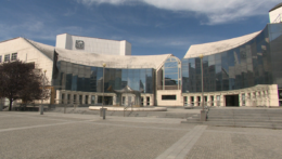 Na snímke budova Slovenského národného divadla v Bratislave.