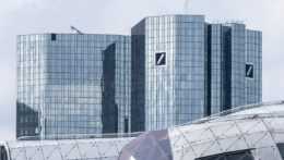 Centrála nemeckej banky Deutsche Bank vo Frankfurte.