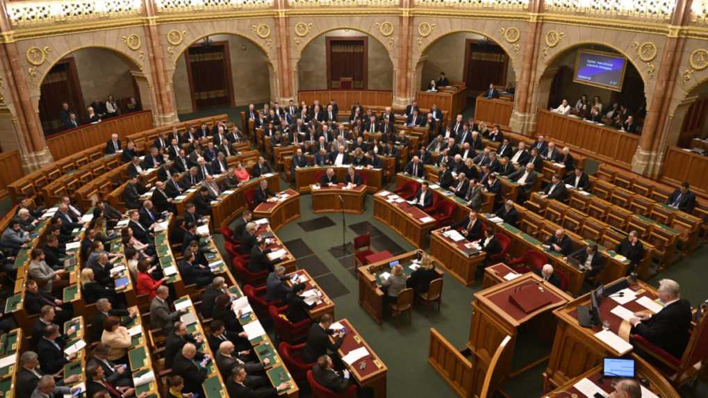 Maďarský parlament ratifikoval vstup Fínska do NATO
