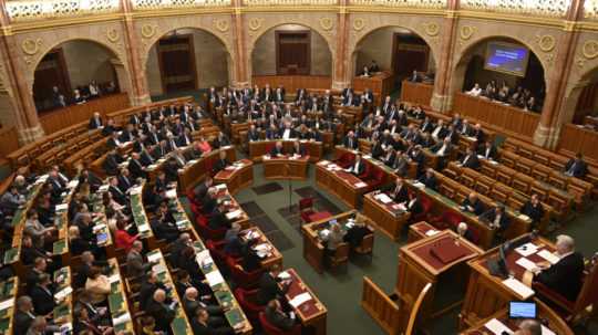Na snímke je hlasovanie v maďarskom parlamente v Budapešti.