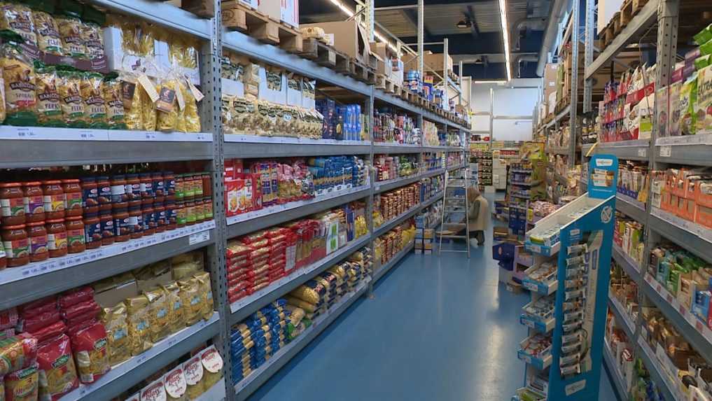 Slováci siahajú po lacnejších potravinách. Slovenské výrobky nemôžu konkurovať zahraničným