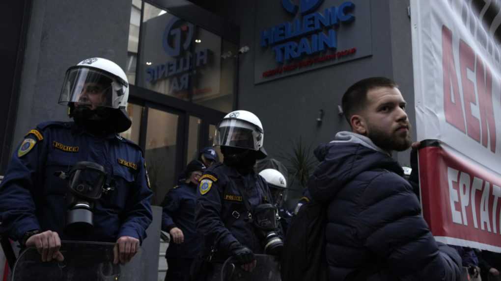 V Grécku sa po vlakovom nešťastí konali protesty vo viacerých mestách