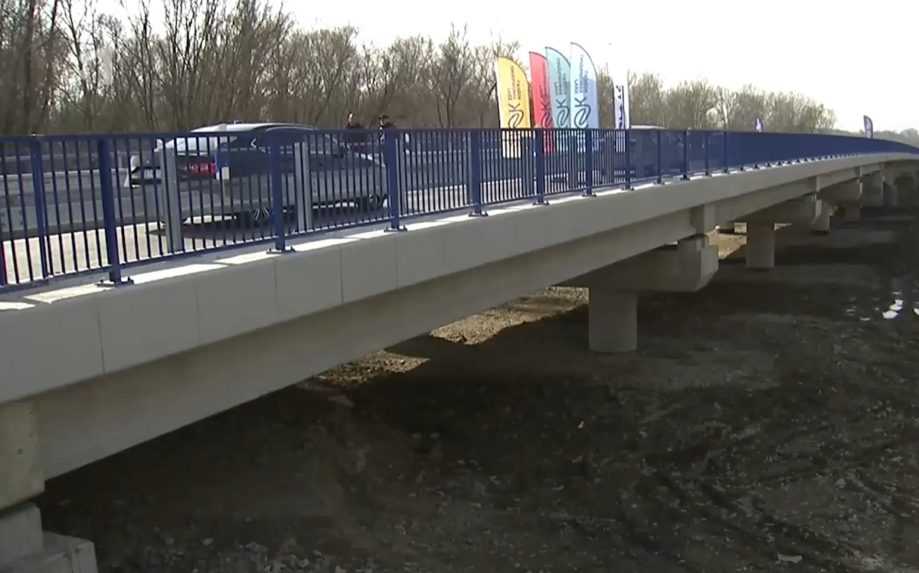 Most v Sírniku opäť otvorili pre dopravu