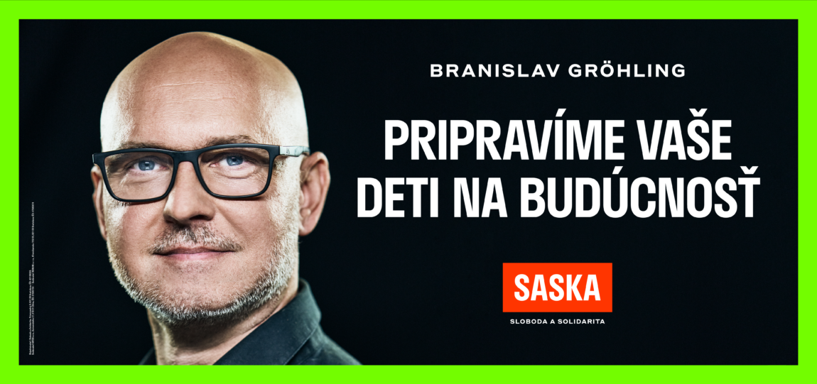 Billboard s fotografiou poslanca Branislava Gröhlinga.